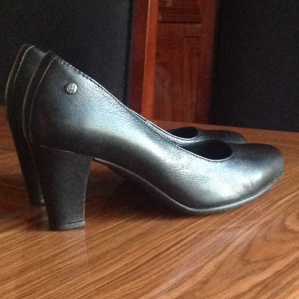 🍃🌹Hush Puppies - 'Grainy Leather' Cushion Heels
